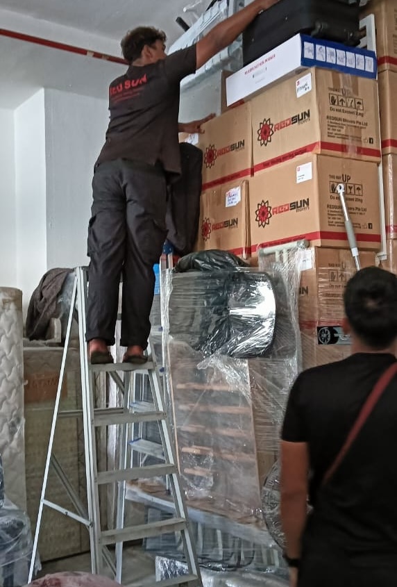 packing boxes for Singapore to Malaysia relocation 